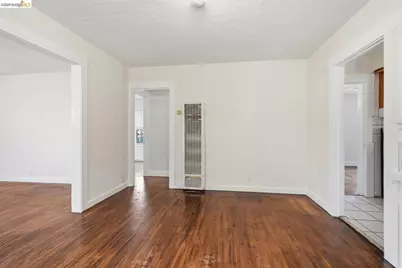 5362 Foothill Blvd, Oakland, CA 94601 - Photo 11