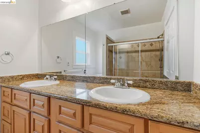 5362 Foothill Blvd, Oakland, CA 94601 - Photo 23