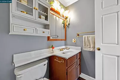 552 Redwood Dr, Vacaville, CA 95687 - Photo 25