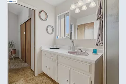 836 Hawthorne Dr, Rodeo, CA 94572 - Photo 21