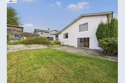 836 Hawthorne Dr, Rodeo, CA 94572 - Photo 29