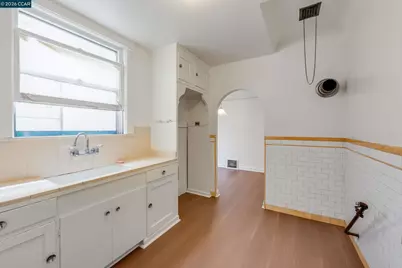130 Woolsey St, San Francisco, CA 94134 - Photo 15