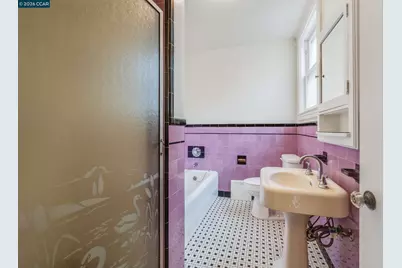 130 Woolsey St, San Francisco, CA 94134 - Photo 17