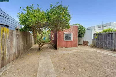 130 Woolsey St, San Francisco, CA 94134 - Photo 31