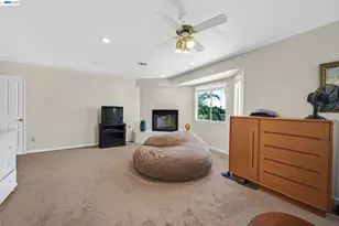 425 Cecelio Way, Tracy, CA 95376 - Photo 13