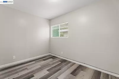 25684 Spring Dr, Hayward, CA 94542 - Photo 17