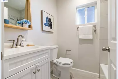 3954 Forest Hill Ave, Oakland, CA 94602 - Photo 21