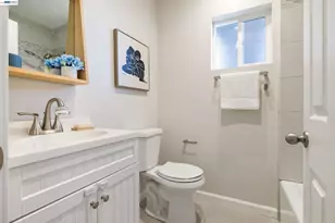 3954 Forest Hill Ave, Oakland, CA 94602 - Photo 21