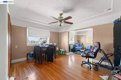 22071 Montgomery St, Hayward, CA 94541 - Photo 21