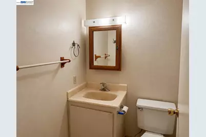 2125 Arroyo Ct #2, Pleasanton, CA 94588 - Photo 11