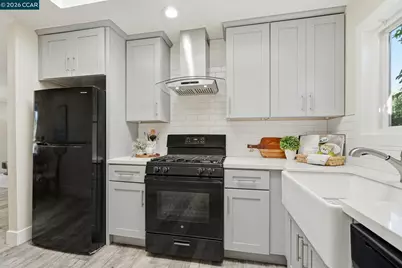 2880 Mount Diablo St, Concord, CA 94518 - Photo 9
