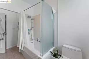 74 Pearl St, Oakland, CA 94611 - Photo 39
