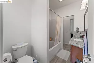 74 Pearl St, Oakland, CA 94611 - Photo 21
