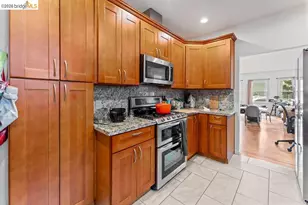 74 Pearl St, Oakland, CA 94611 - Photo 17