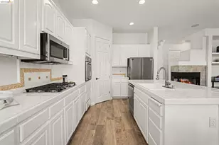 217 Sussex, Discovery Bay, CA 94505 - Photo 7