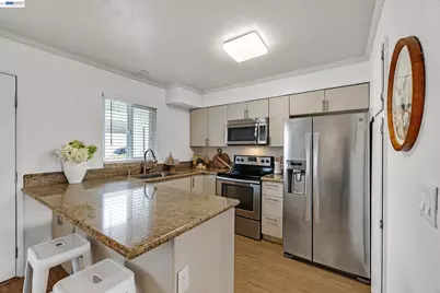 27427 Stoneridge Court #7, Hayward, CA 94544 - Photo 7