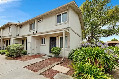 27427 Stoneridge Court #7, Hayward, CA 94544 - Photo 1