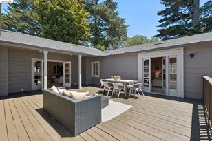 2339 Thackeray Dr, Oakland, CA 94611 - Photo 25