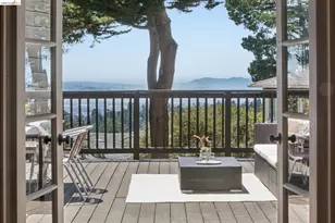 2339 Thackeray Dr, Oakland, CA 94611 - Photo 19