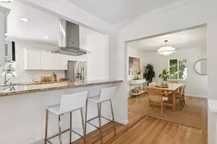 2339 Thackeray Dr, Oakland, CA 94611 - Photo 25