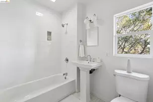 2339 Thackeray Dr, Oakland, CA 94611 - Photo 51