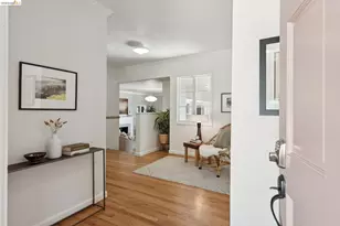 2339 Thackeray Dr, Oakland, CA 94611 - Photo 13