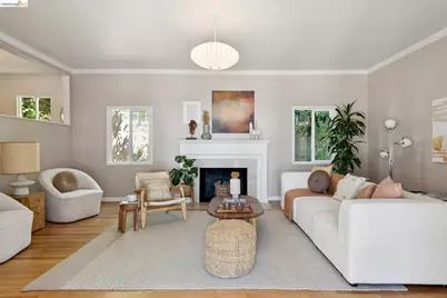 2339 Thackeray Dr, Oakland, CA 94611 - Photo 13