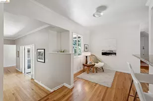 2339 Thackeray Dr, Oakland, CA 94611 - Photo 33