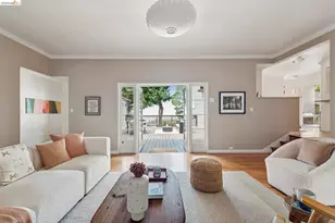 2339 Thackeray Dr, Oakland, CA 94611 - Photo 17