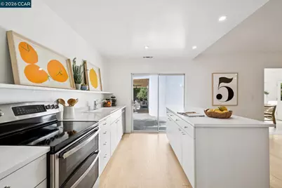 40 Meek Pl, Lafayette, CA 94549 - Photo 13