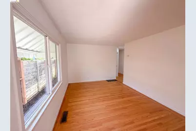 624 Sapphire St, Redwood City, CA 94061 - Photo 3