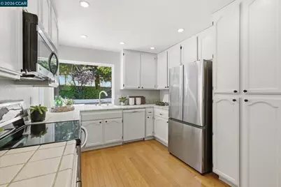 790 Rose Dr, Benicia, CA 94510 - Photo 9
