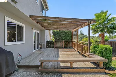 332 Chardonnay Cir, Clayton, CA 94517 - Photo 27