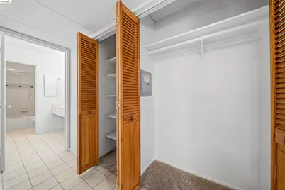 420 Civic Dr #207, Walnut Creek, CA 94596 - Photo 23