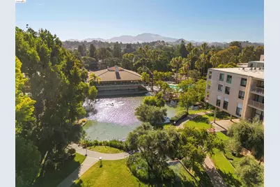 420 Civic Dr #207, Walnut Creek, CA 94596 - Photo 3