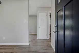 9341 Castlemont Cir, Orangevale, CA 95662 - Photo 13
