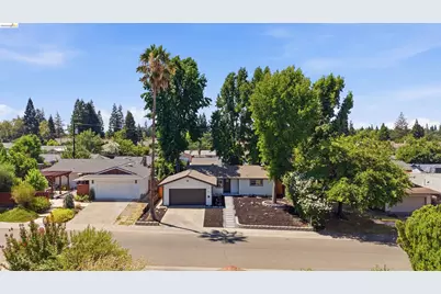 9341 Castlemont Cir, Orangevale, CA 95662 - Photo 3