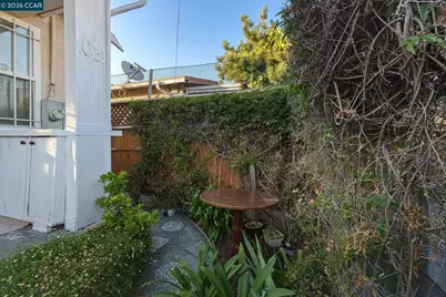 1031 70th Ave, Oakland, CA 94621 - Photo 25