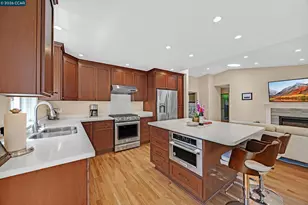 8 Bath Ct, San Ramon, CA 94583 - Photo 9