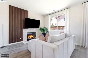 1356 Peppertree Way, Tracy, CA 95376 - Photo 15