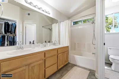 1356 Peppertree Way, Tracy, CA 95376 - Photo 27