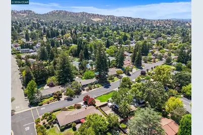 136 Arbolado Dr, Walnut Creek, CA 94598 - Photo 51