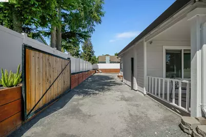 4151 Blossom Ct, Oakley, CA 94561 - Photo 39