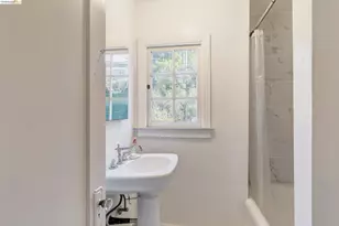 1106 Cragmont Ave, Berkeley, CA 94708 - Photo 19