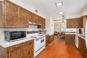 227 Pueblo Dr, Pittsburg, CA 94565 - Photo 7