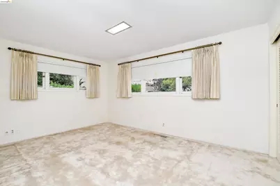 227 Pueblo Dr, Pittsburg, CA 94565 - Photo 17