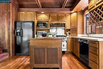 890 Holly Hill Dr, Walnut Creek, CA 94596 - Photo 5