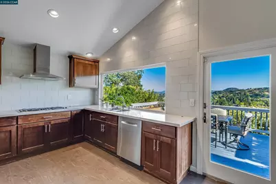 640 Skyline Dr, Martinez, CA 94553 - Photo 59