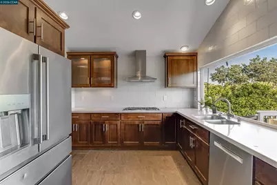640 Skyline Dr, Martinez, CA 94553 - Photo 61