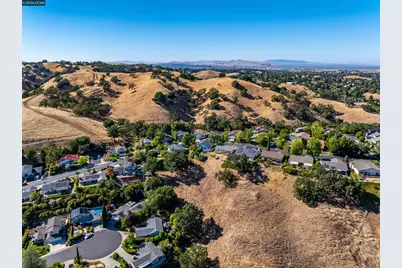 640 Skyline Dr, Martinez, CA 94553 - Photo 87